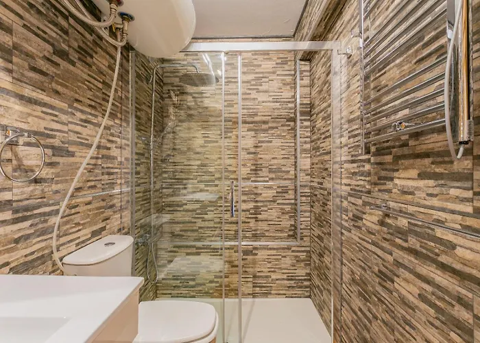 De Madera Muy Cálido Con Buenas Vistas Y Wifi Apartamento